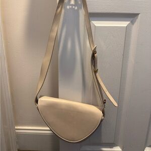 Cream Crossbody Shoulder Bag - Women's Stylish Everyday Bag